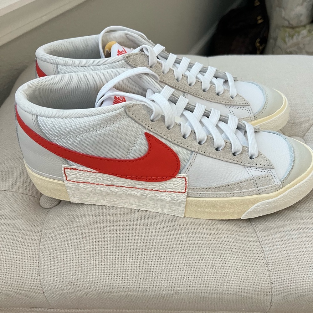 Nike men’s size 9